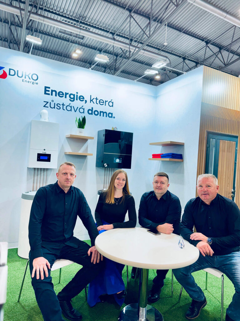 Zaměstnanci DUKO Energie na Stavebním veletrhu Brno
